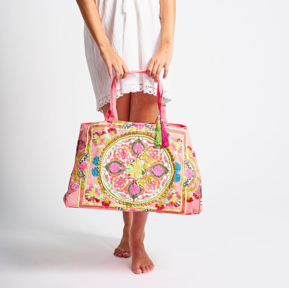 Boho Totes - www.LUXEISLE.com